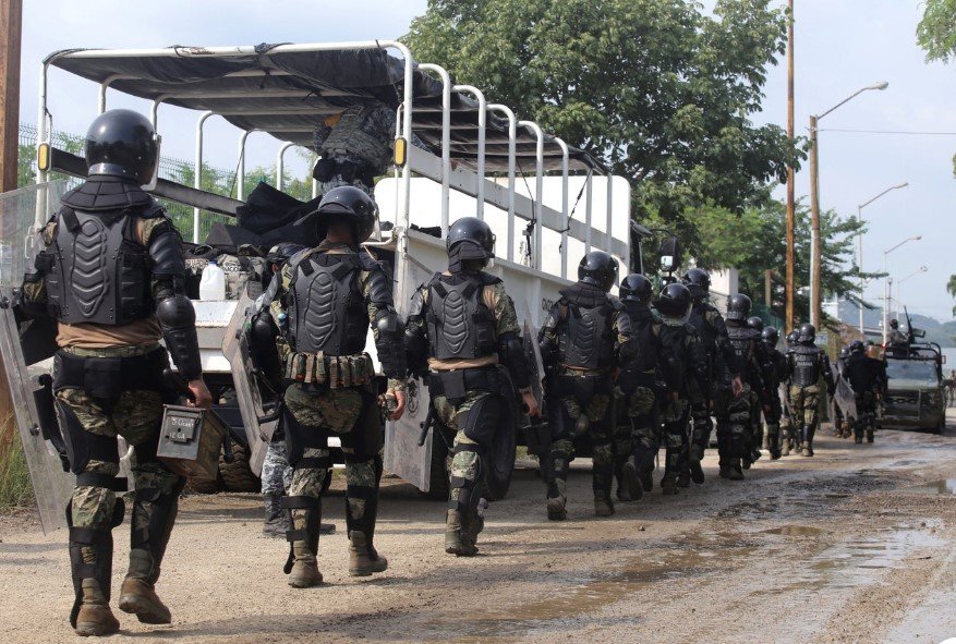 Mexico prison clash kills 10, including a visiting child